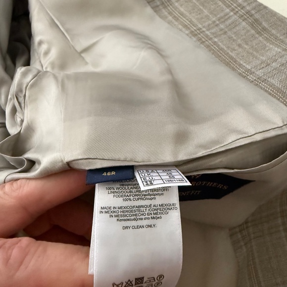 Brooks Brothers Regent Fit Light Beige Plaid 2 Button Blazer Suit Jacket Men 46R - Picture 12 of 13